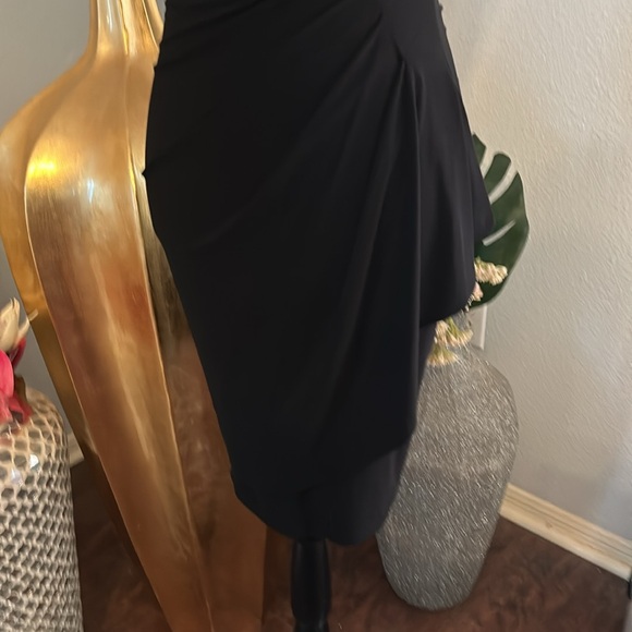 Cache Dress 0 - Picture 4 of 12